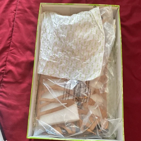 Tan, sued, lace up to calf sandal!  Very Stylish. - Picture 2 of 9